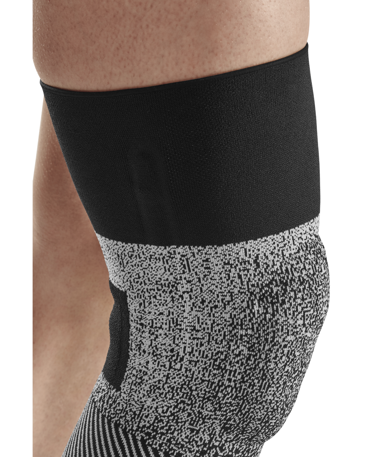 Max Support Knee Sleeve, Multi-Black/White, close-up detail