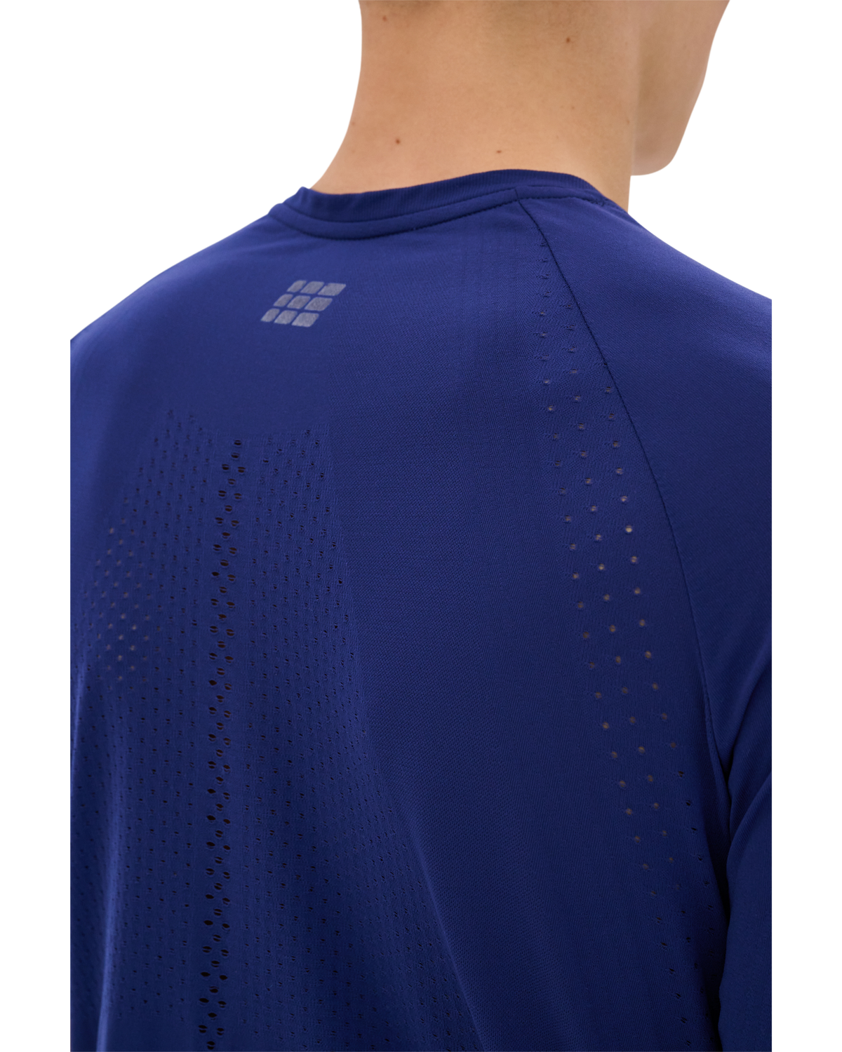 Ultralight Seamless Short Sleeve Shirt, Men, Blue, close-up detail