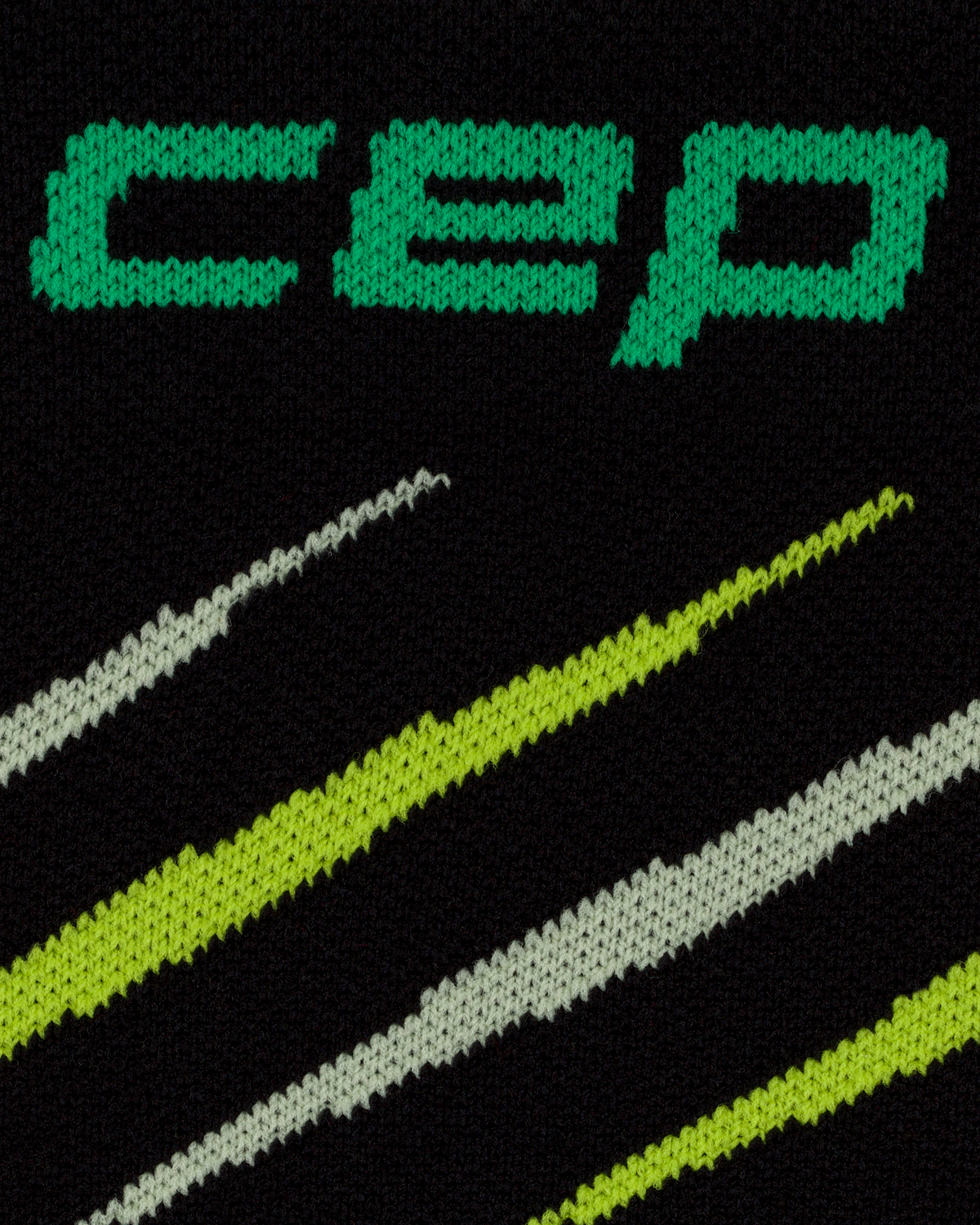 Core Run Claw Mid Cut Compression Socks, Black/Green, close-up detail
