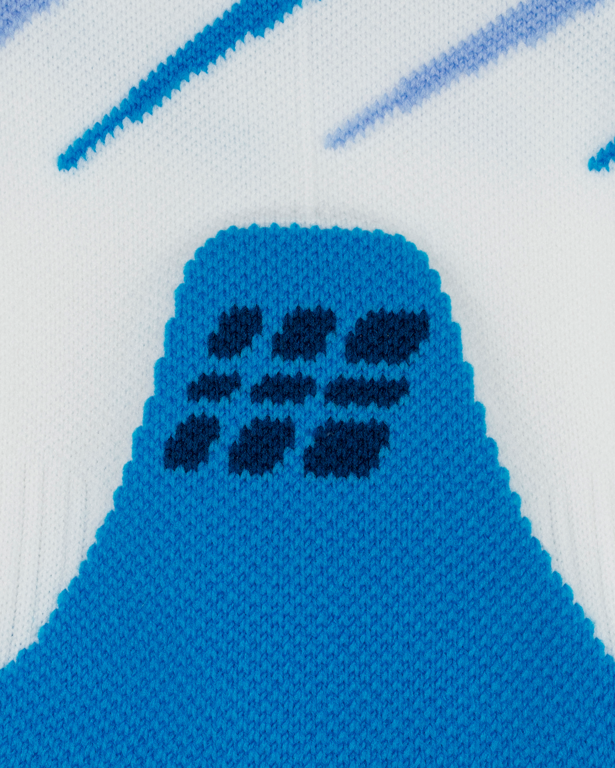 Core Run Claw Mid Cut Compression Socks, White/Blue, close-up detail