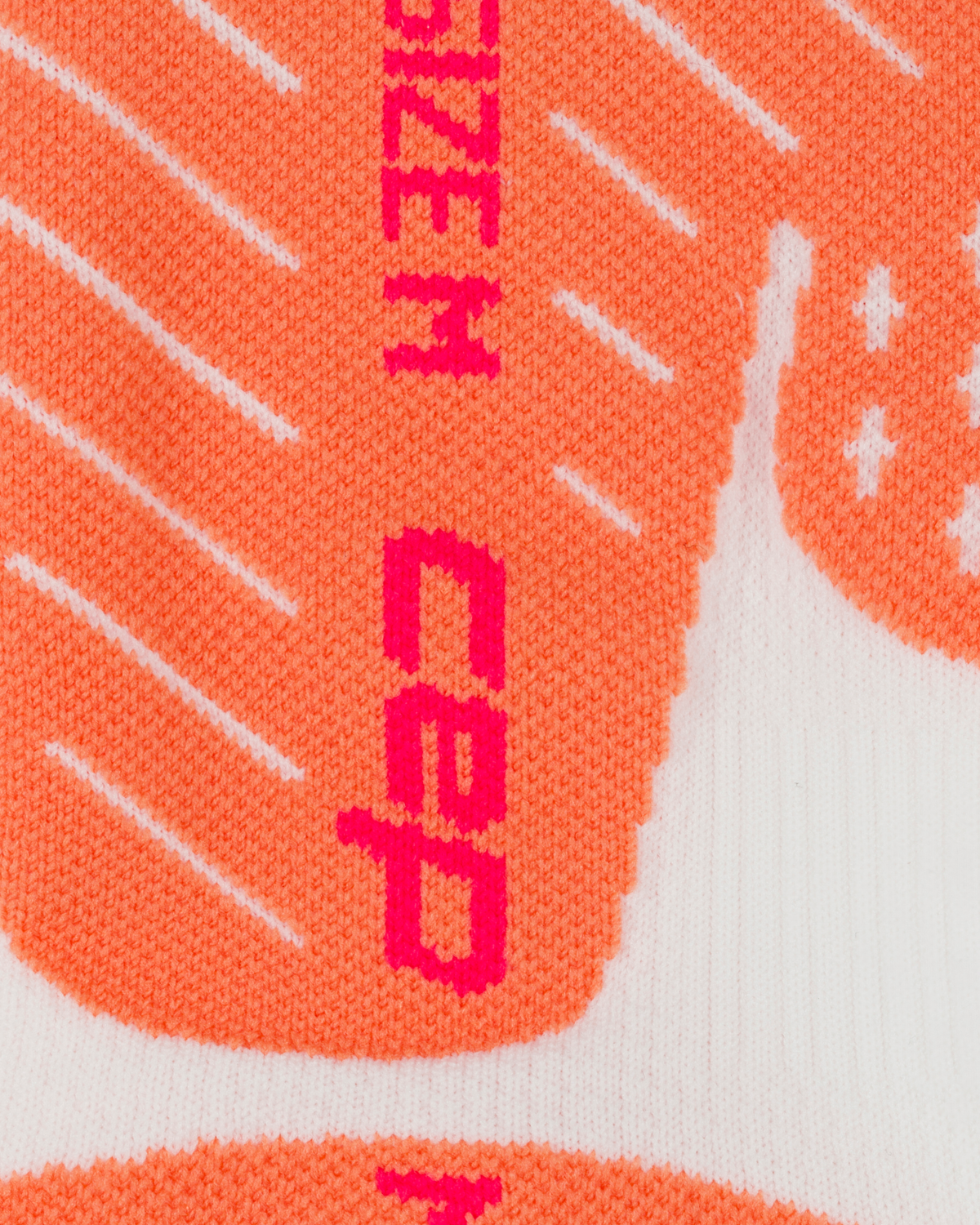 Core Run Claw Mid Cut Compression Socks, White/Coral, close-up detail