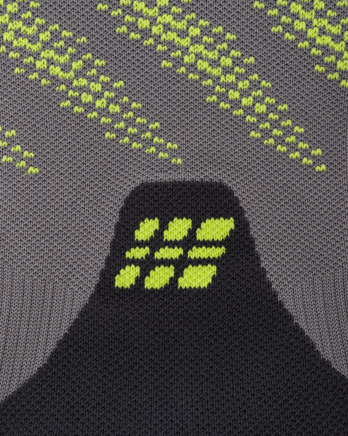Core Run Elliptic Mid Cut Compression Socks, Dark Grey/Lime, close-up detail