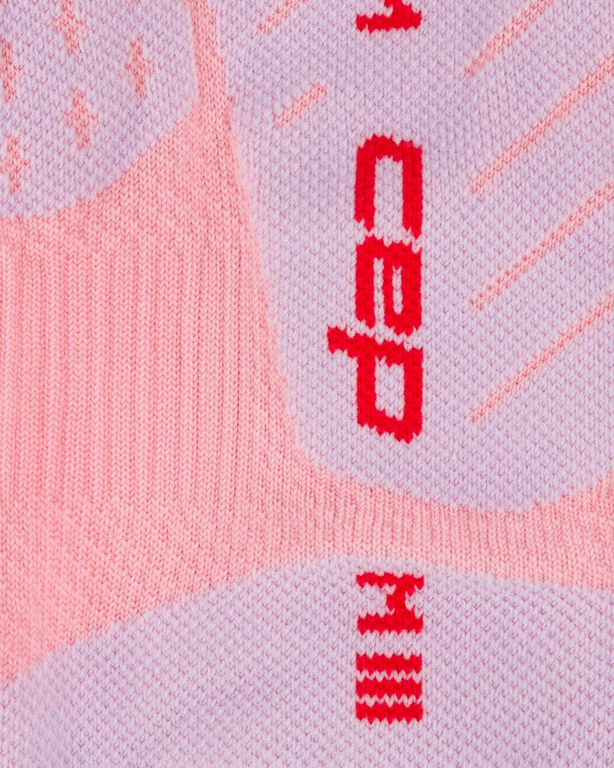 Core Run Elliptic Mid Cut Compression Socks, Pink/Red, close-up detail