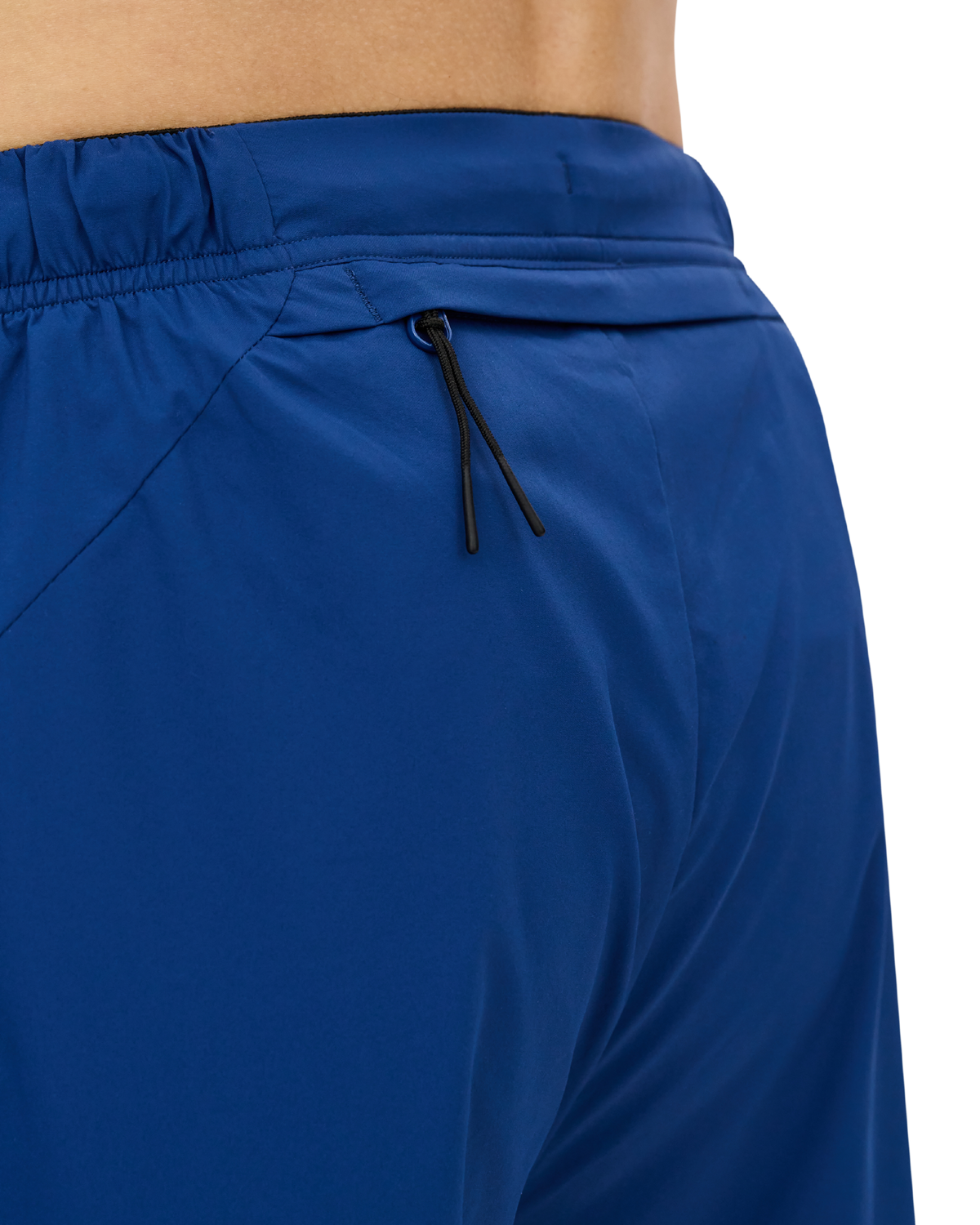 Core Run Loose Fit Shorts, Men, Dark Blue, close-up detail