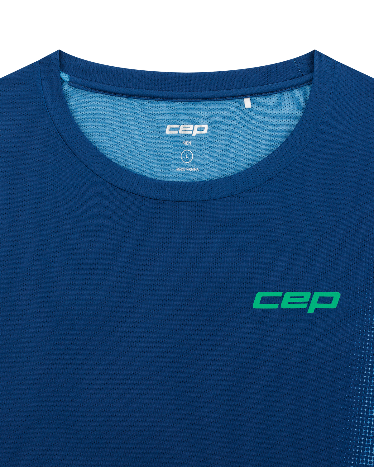 Core Run Short Sleeve Shirt, Men, Dark Blue Fade, close-up detail