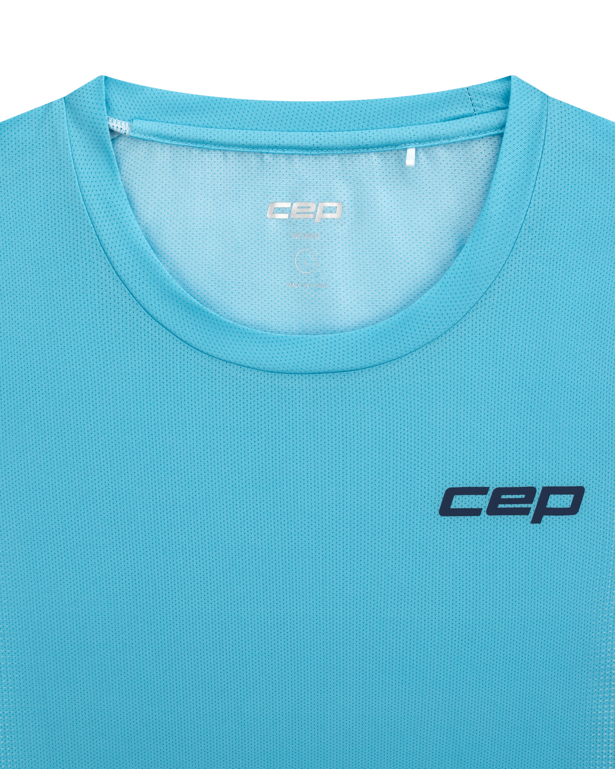 Core Run Short Sleeve Shirt, Women, Light Blue Fade, close-up detail
