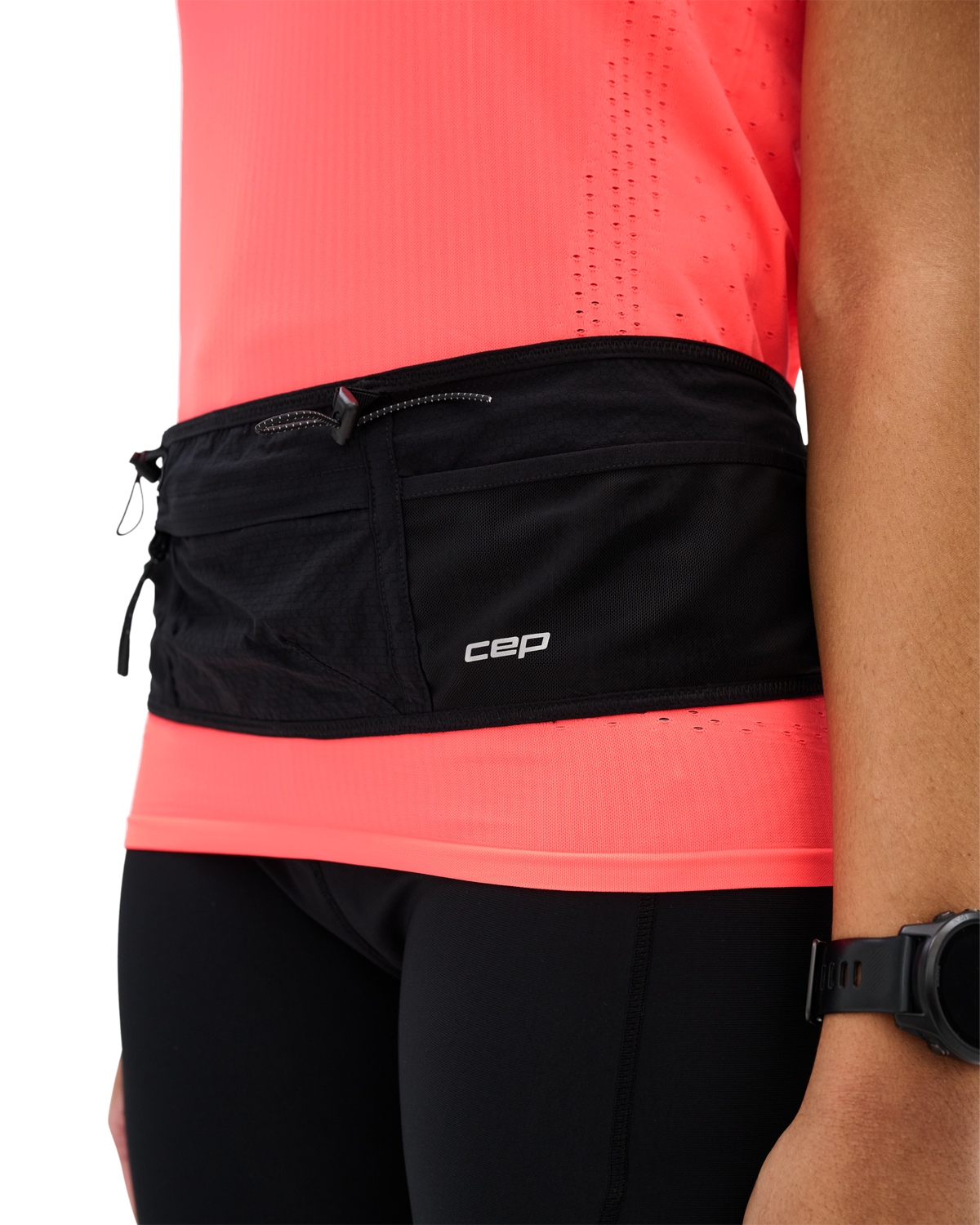 Pro Run Hydration Belt, Black, close-up detail