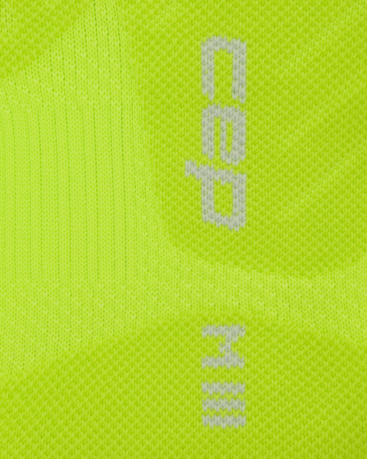 Pro Run Reflective Mid Cut Compression Socks