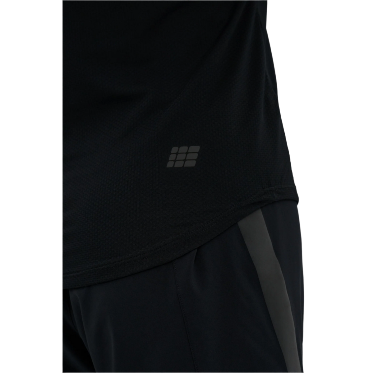 The Run Short Sleeve Shirt, Women, Black, close-up detail