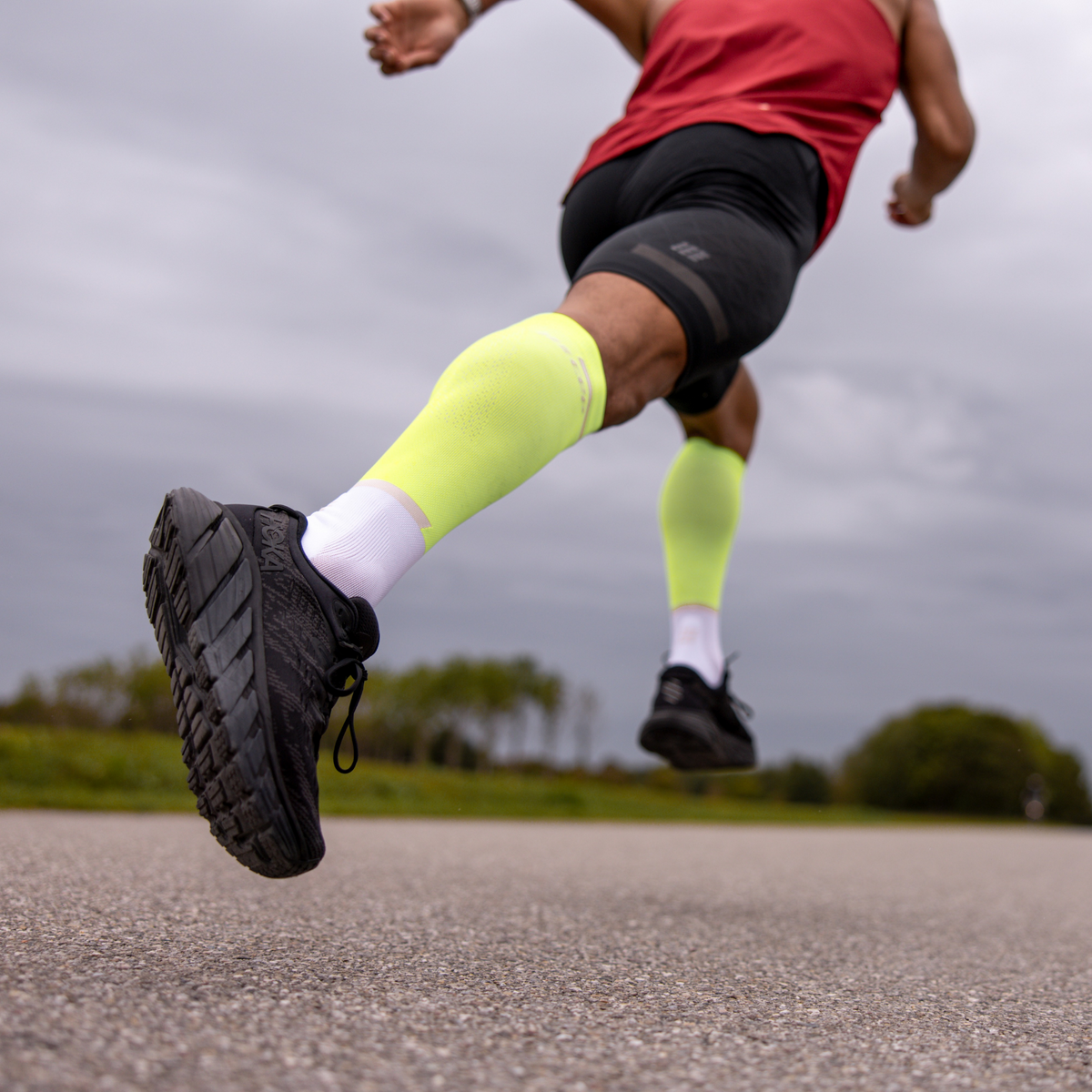 The Run Compression Tall Socks 4.0, Men, Lime Green/White, close-up detail
